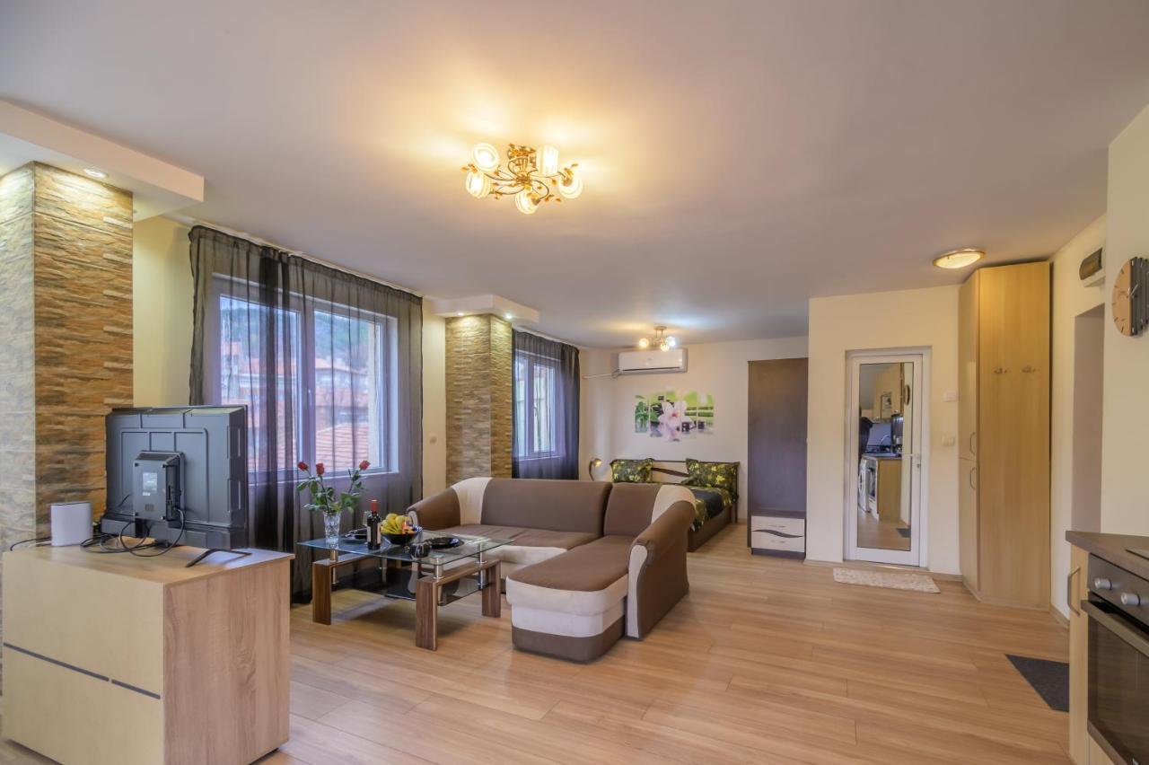 Cozy & Delightful Apart & Aubg & Free Garage Parking Blagoevgrad Exterior foto